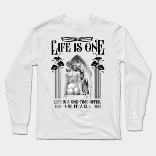 Un Beso de la Muerte Long Sleeve T-Shirt